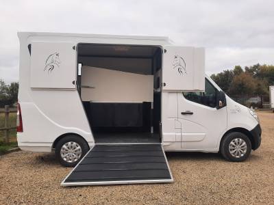 Renault master