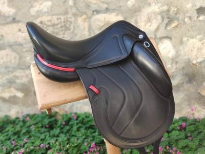 Selle dressage cwd 17’5
