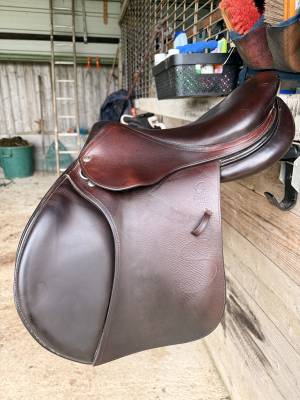 Selle obstacles forestier