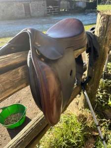 Selle mixte orientée cso  henri de rivel taille 17.5