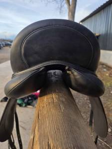 Selle dressage devoucoux 17,5