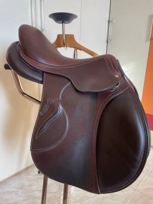 Sella da salto antares connexion 17.5