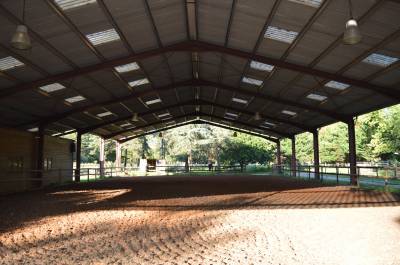 STRUCTURE EQUESTRE A LOUER -- LA PALMYRE (17)