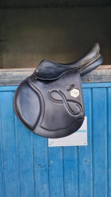 Sella da salto ostacoli time rider  16.5