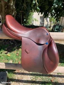 Sella da salto ostacoli stubben  17.5