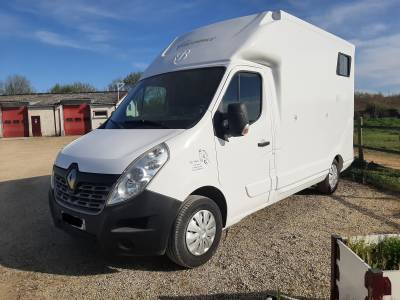 Kleine paardenvrachtwagen (b rijbewijs) renault master 2018 tweedehands