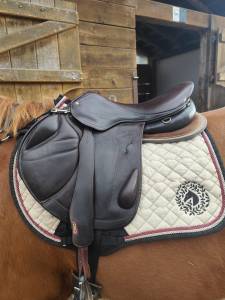 Sella da salto ostacoli mondange  17.5