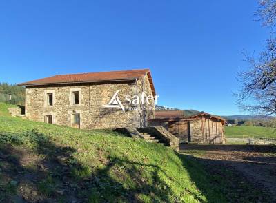 Hog farm / piggery  puy-de-dôme