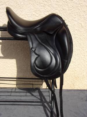 Selle dressage antares cadence 17'5