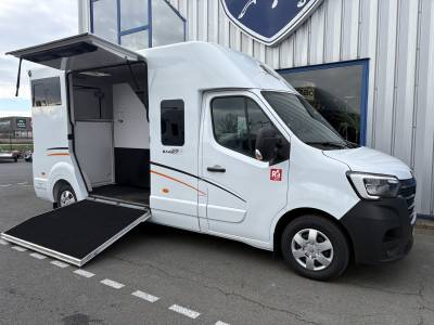 Camion 2 chevaux barbot