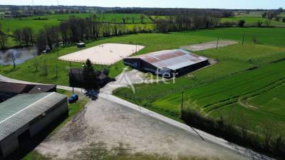 Propriété équestre sur environ 8 ha