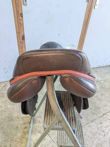 Selle mixte ikonic t17.5 de 2024