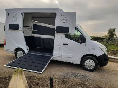 Renault master