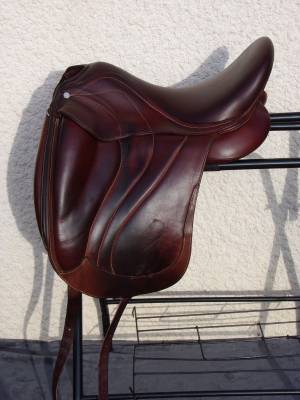 Selle dressage antares concept 17'