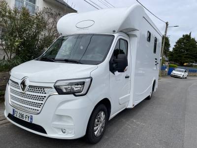 Van per cavalli renault master 2021 occasione