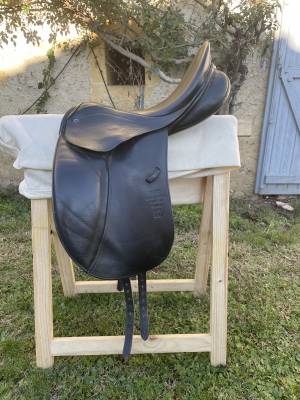 Selle dressage stubben aramis equisoft 