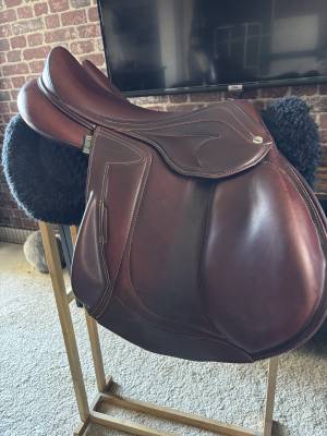 Sella da salto ostacoli devoucoux chiberta enara 17.5