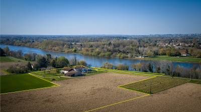 à 20 min de st-émilion et 10 min de branne, 2 logements