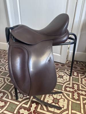 Selle dressage tekna marron 17,5 pouces