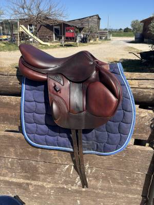 Selle cwd mono quartier à vendre 