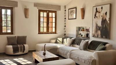 Luxurious equestrian property  bouches-du-rhône