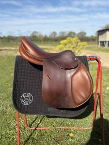 Sella da salto ostacoli butet  17.5