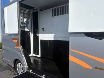 Camion 2 chevaux theault