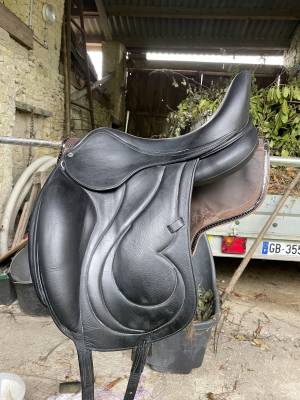 Sella da dressage antarès  17.5