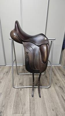 Sella da dressage fairfax  17.5