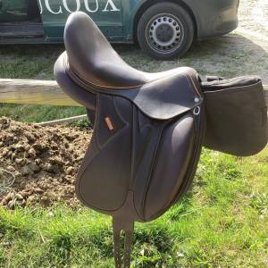Selle dressage devoucoux makila s