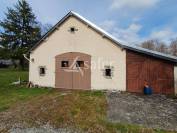 Propri&eacute;t&eacute; d'environ 5ha40 avec ses b&acirc;tis &agrave; vocation d'accuei