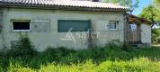 B&acirc;timent agricole avec 8 hectares en Aveyron