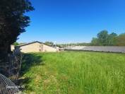 B&acirc;timent d'exploitation sur environ 4ha