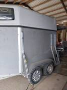 Van Hotra 1,5 chevaux