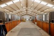 Authentique ferme &eacute;questre en pierre du pays