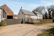 Authentique ferme &eacute;questre en pierre du pays