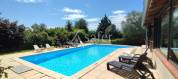 Maison d'habitation avec chambres d'h&ocirc;tes sur 29 hectares de te