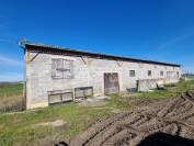 Maison d'habitation avec hangar et bergerie sur 50 hectares de t