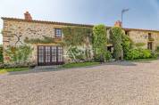 Equestrian property  Vend&eacute;e