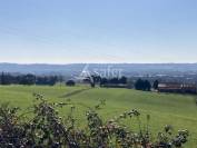 25ha de terres avec lac d'irrigation dont 5ha d'amandiers