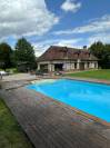 Propri&eacute;t&eacute; avec 2 Maisons &eacute;curies  piscine 7,5 hectares
