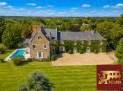 Propri&eacute;t&eacute;, 3 habitations ind&eacute;pendantes, 7 hectares.