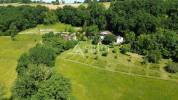 Belle propri&eacute;t&eacute; agricole BIO avec 3 maisons en pierre en tr&egrave;s