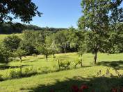 Belle propri&eacute;t&eacute; agricole BIO avec 3 maisons en pierre en tr&egrave;s