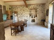 Belle propri&eacute;t&eacute; agricole BIO avec 3 maisons en pierre en tr&egrave;s