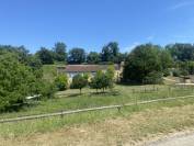 A 10 min de N&eacute;rac, sur plus de 4 hectares, propri&eacute;t&eacute;