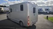 Camion Krismar 2 chevaux 5 places assises Stalles 