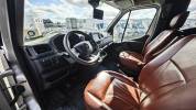 Camion Krismar 2 chevaux 5 places assises Stalles 