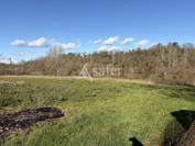 Propri&eacute;t&eacute; agricole avec 2 maisons sur 21ha