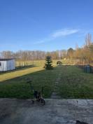 Maison meubl&eacute;e contemporaine et pr&eacute; de 2,5Ha